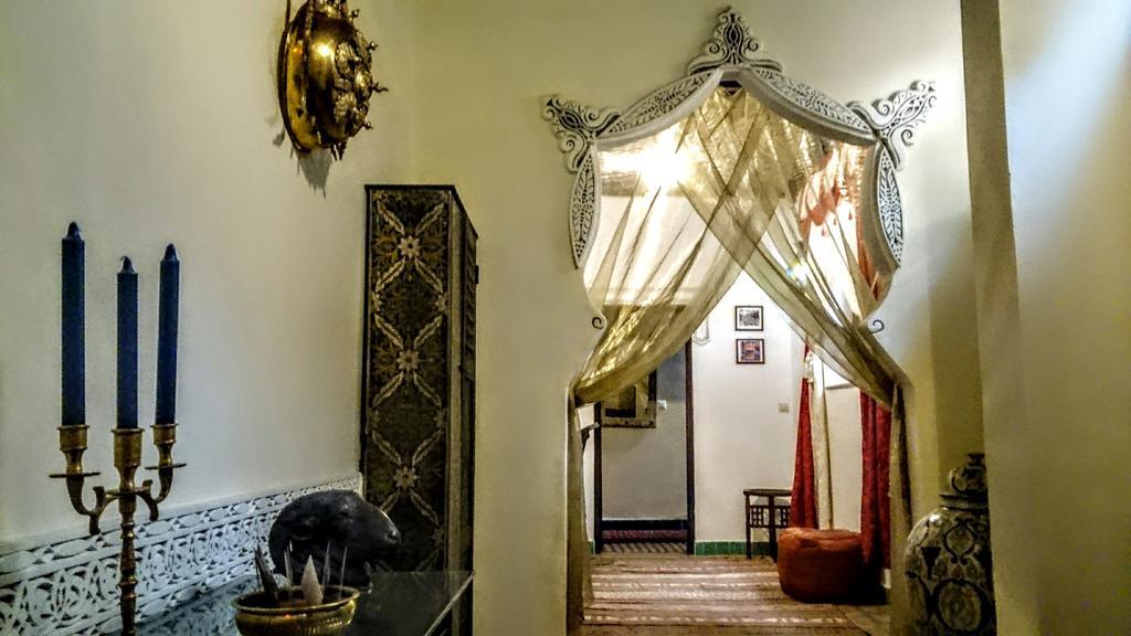 Riad Letchina Fez Bagian luar foto