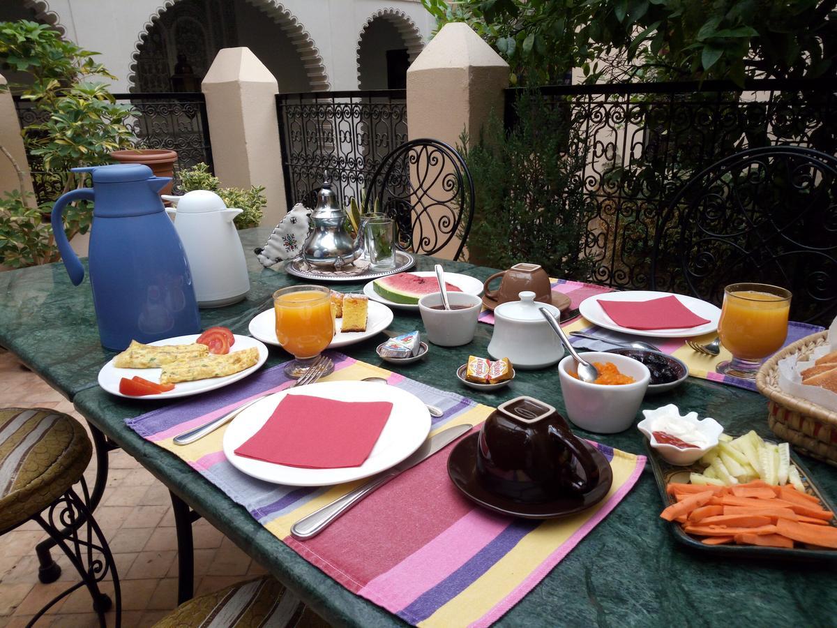 Riad Letchina Fez Bagian luar foto