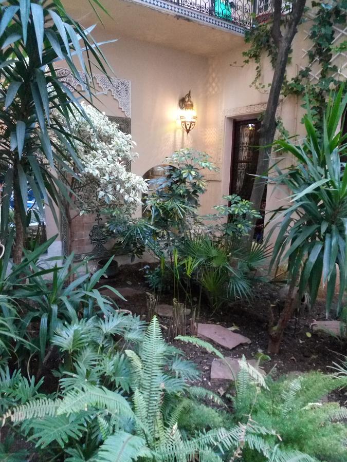 Riad Letchina Fez Bagian luar foto