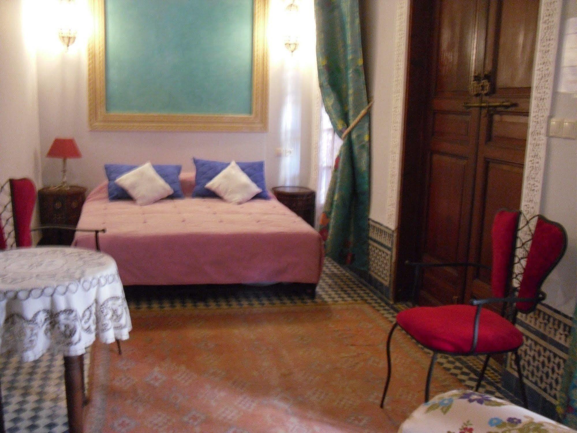 Riad Letchina Fez Bagian luar foto