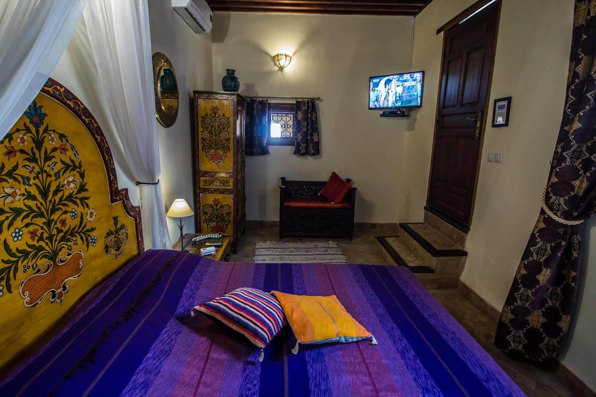 Riad Letchina Fez Bagian luar foto